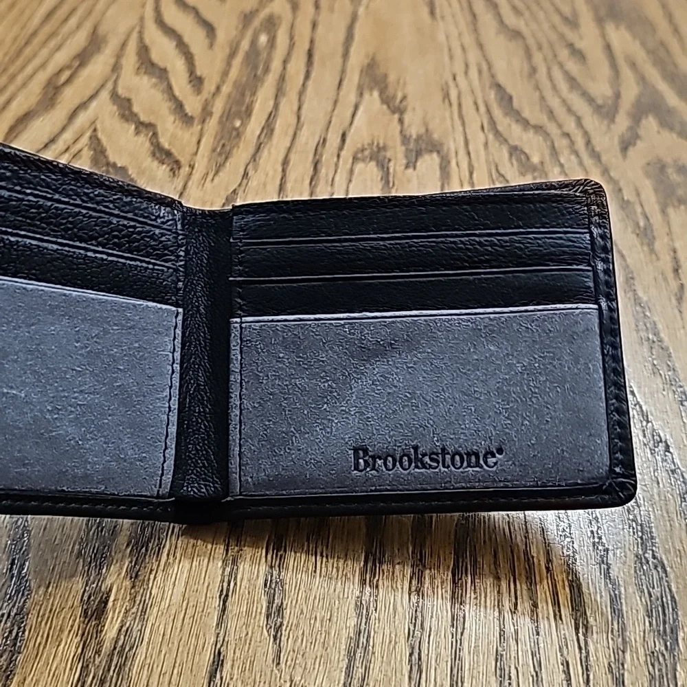 Brookstone Wallet - Picture 2 of 3